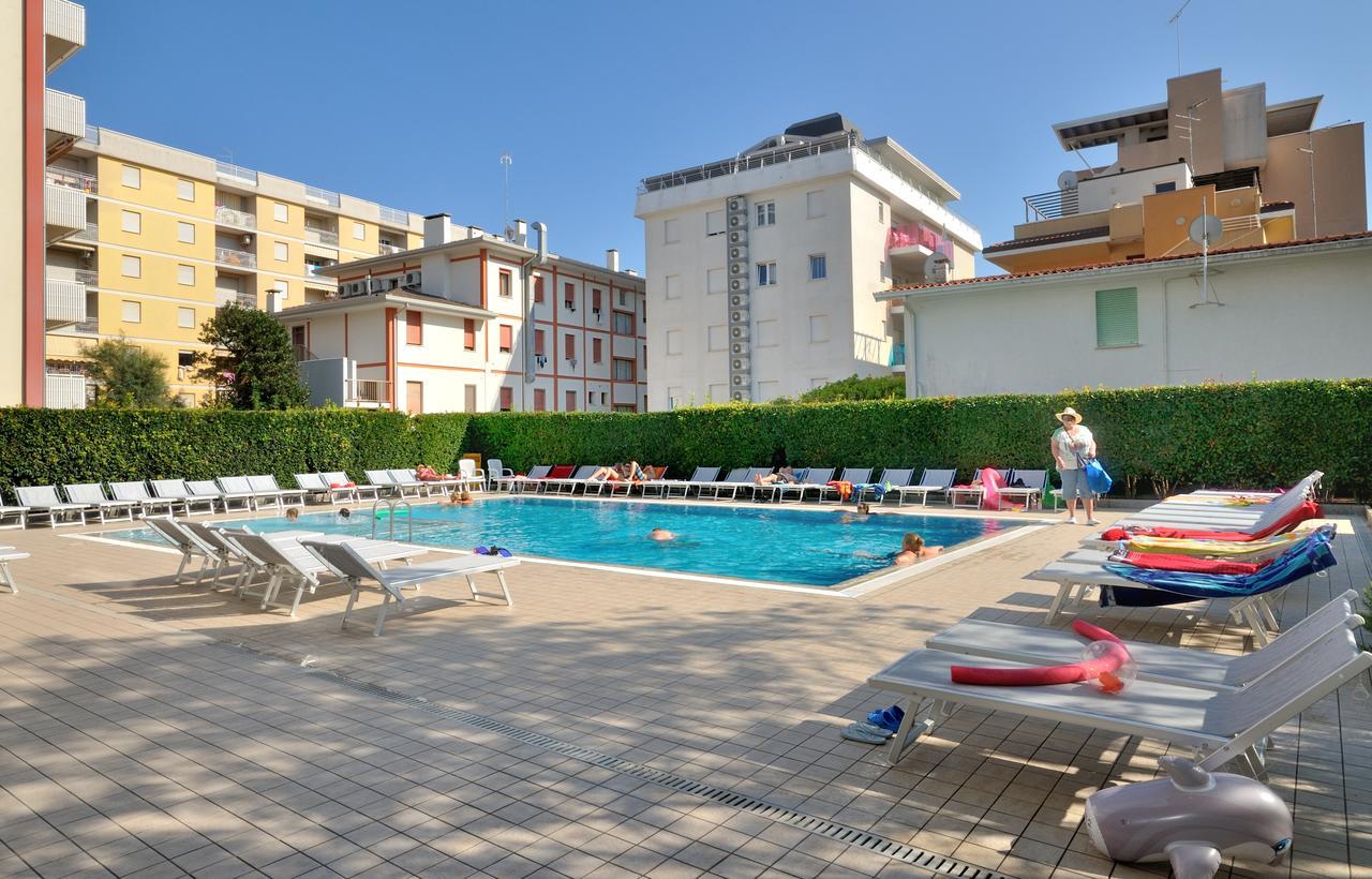 Residence Eurostar Bibione Exterior photo