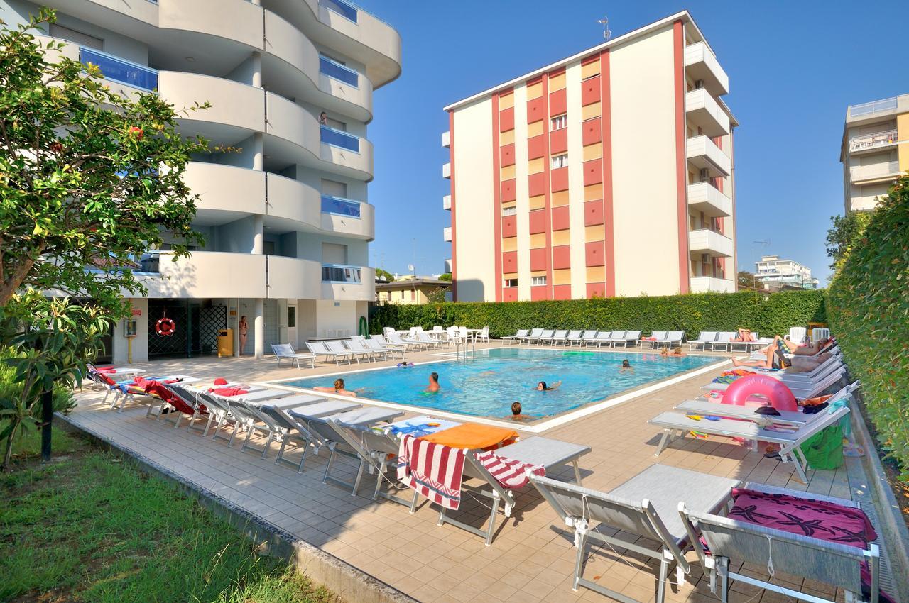 Residence Eurostar Bibione Exterior photo